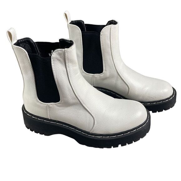 Sincerely Jules White Slip on Hippie Chelsea Boots Size 6 - Picture 1 of 8
